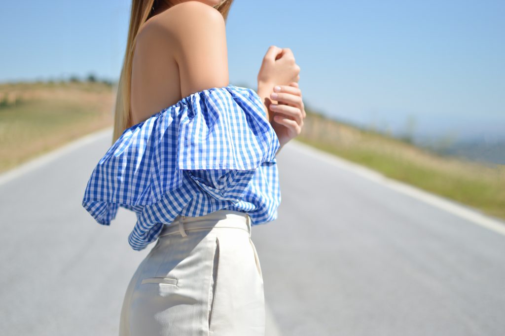 BH-Varainten für Off-Shoulder Oberteil
