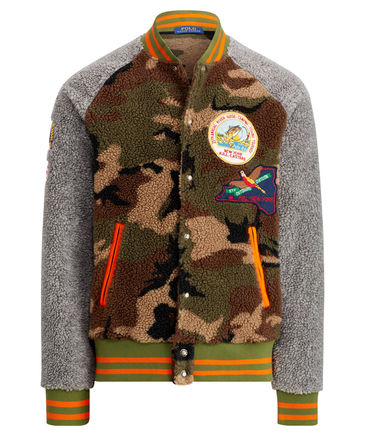 Retro Collegelook Muster Camouflage
