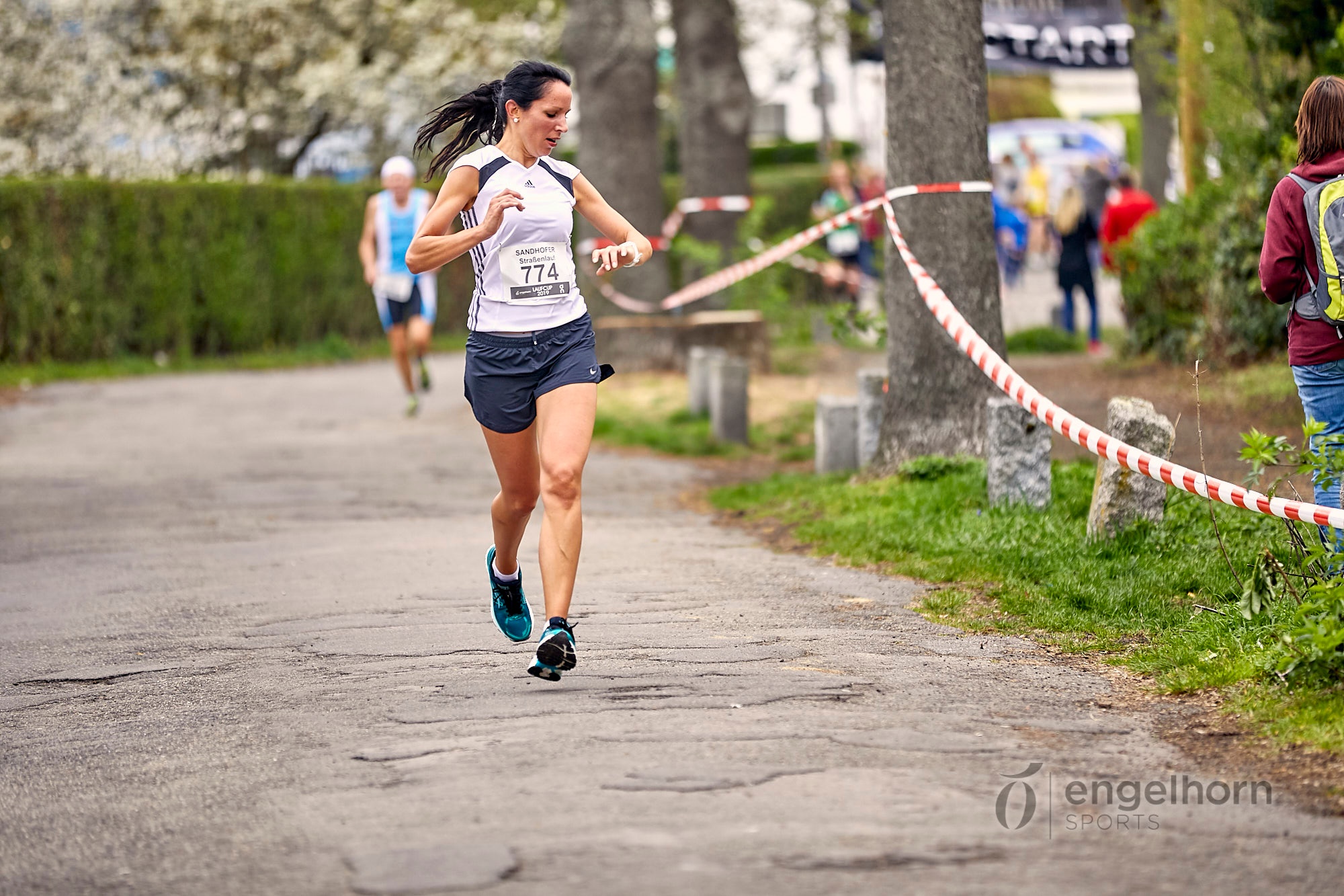 33. Sandhofener Straßen lauf - engelhorn sports On Laufcup 2019