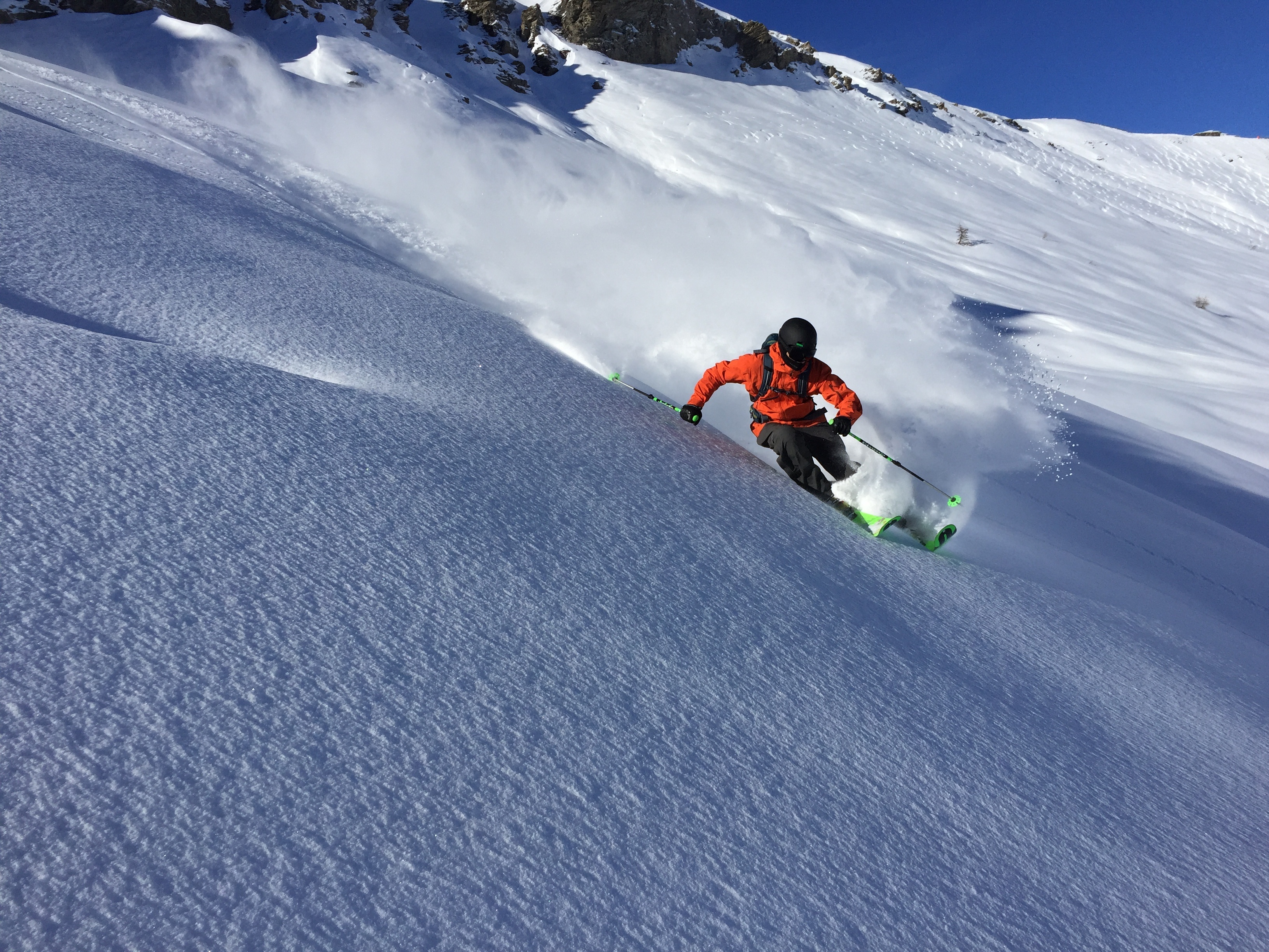 Felix Wiemers: Mit dem Snowmads Truck durch die Alpen
