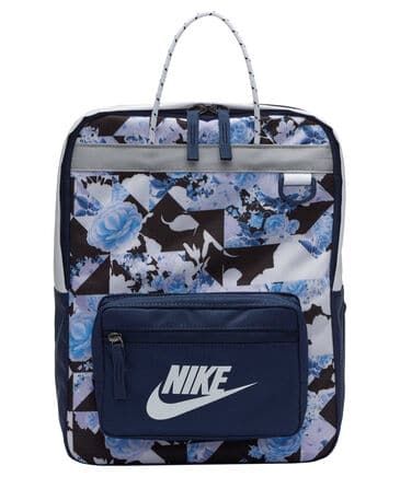 Nike Tanjun