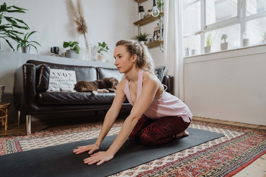 Ardha Kurmasana, Yoga, Kristin, Halbe Schildkröte, Verdauung
