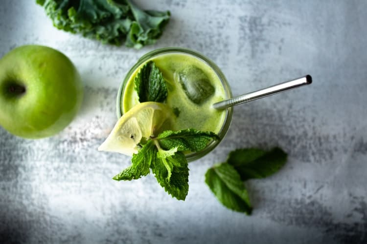Beauty-Drinks, Pflege, Routine, Hautunreinheiten, Hautbild